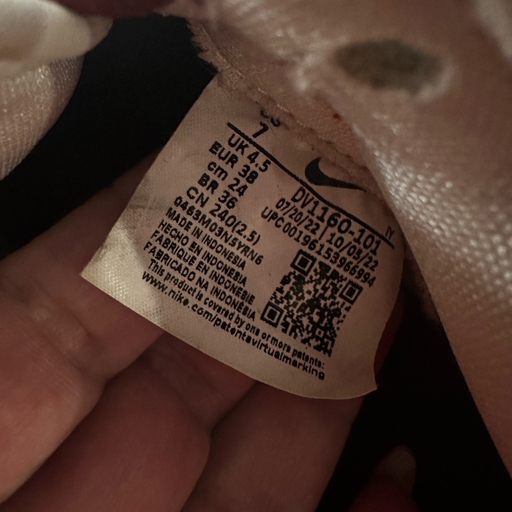 Nike Dunk Low SE “Just Do It” (DV1160-101) – Women’s Size 7 (EU 38) - Picture 2 of 6